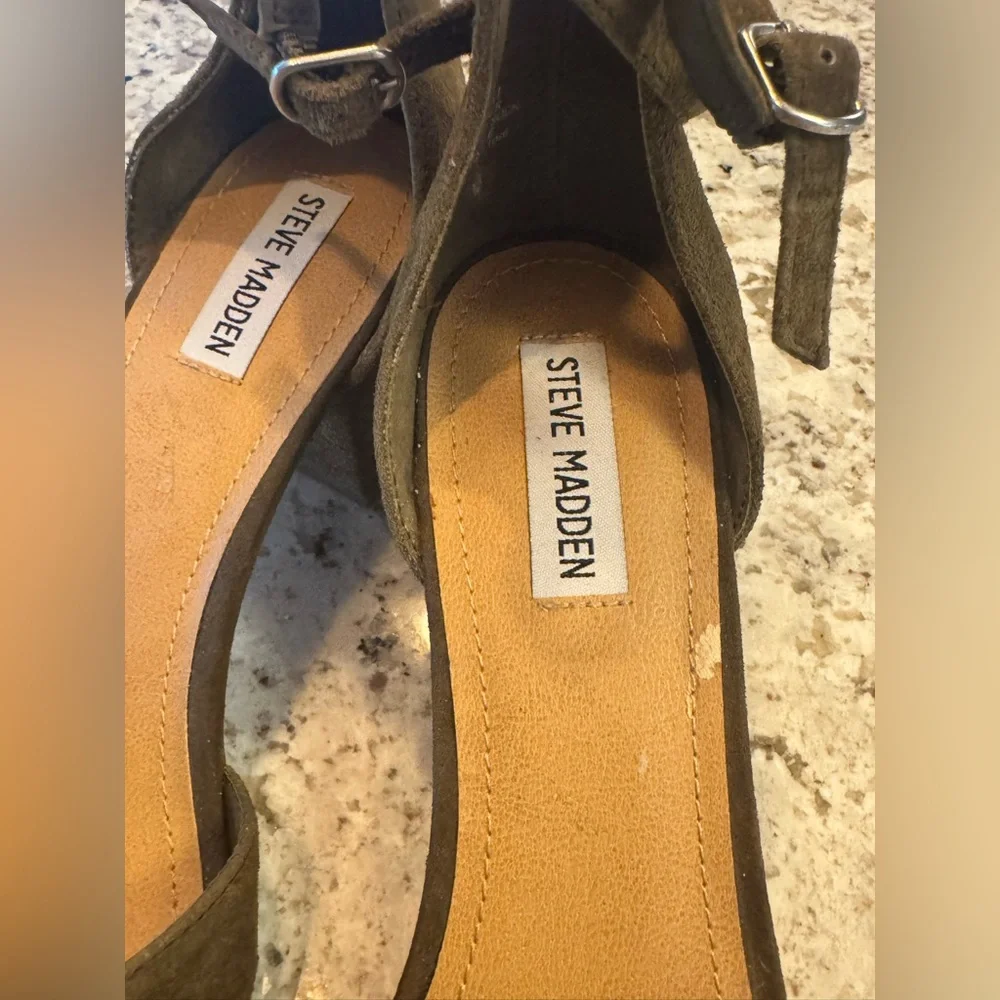 Steve Madden Olive Green Suede Ankle Strap Heels‎ - Picture 7 of 8